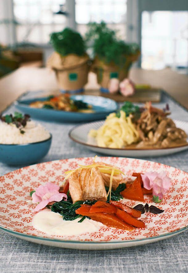 Catering mit Fisch und eins Fleisch in Düsseldorf