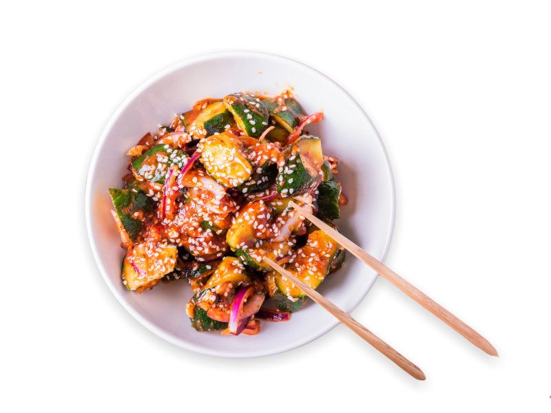Asiatischer Salat als Catering-Service